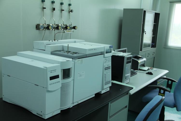 上海市电子化学品计量检测技术服务平台 环境以及设备
